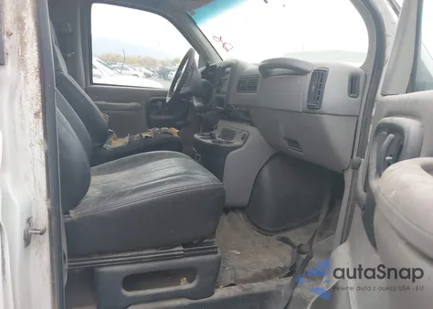 1998 GMC Savana Standard from USA, damaged, VIN 1GTHG35R2W1034452